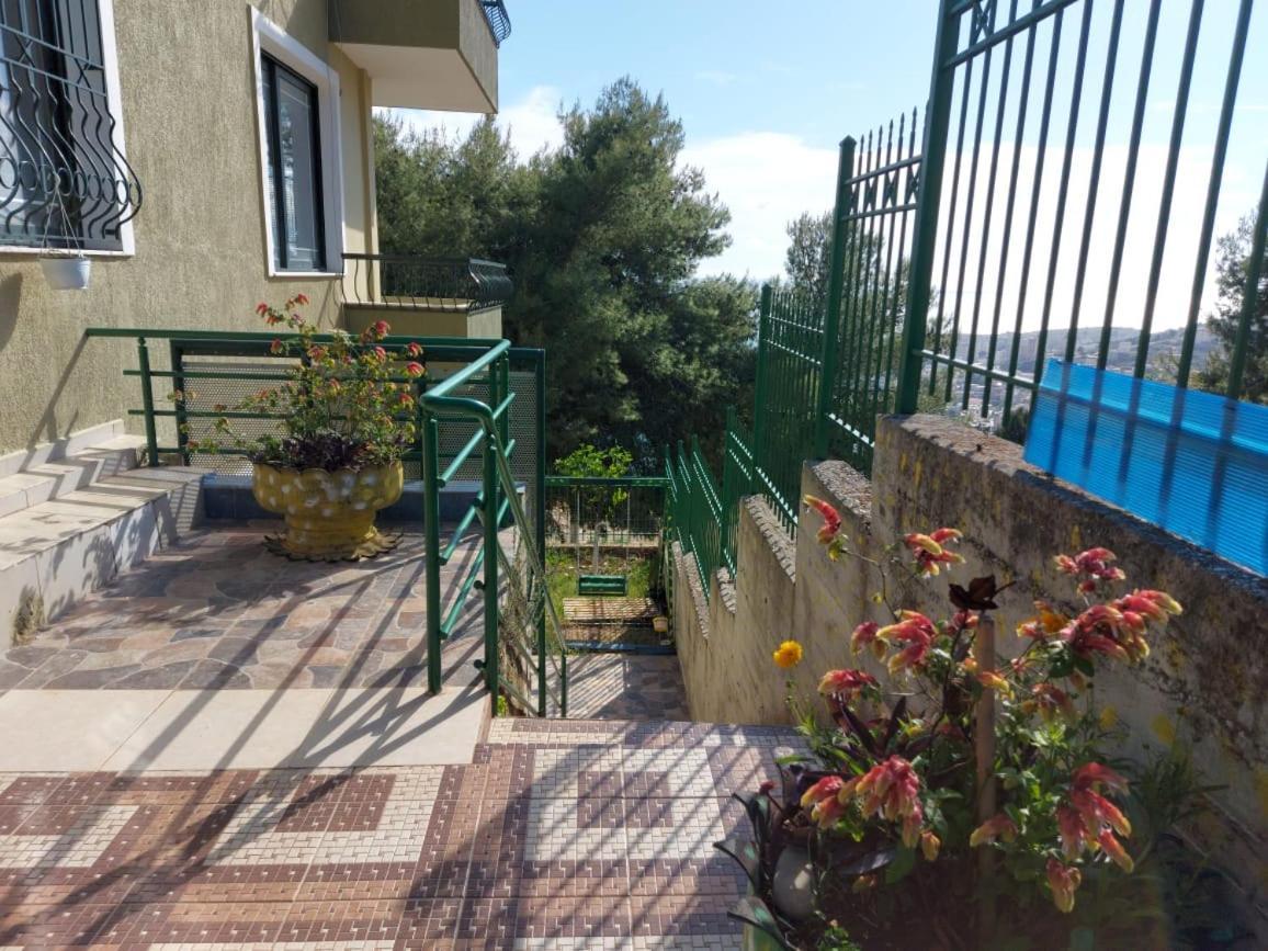Luiza * Sarandë